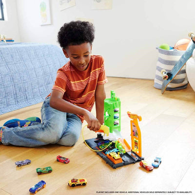 Hot Wheels Elektrikli Araç Şarj İstasyonu Oyun Seti