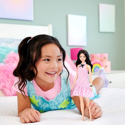 Barbie Fashionistas Büyüleyici Parti Bebekleri HRH21