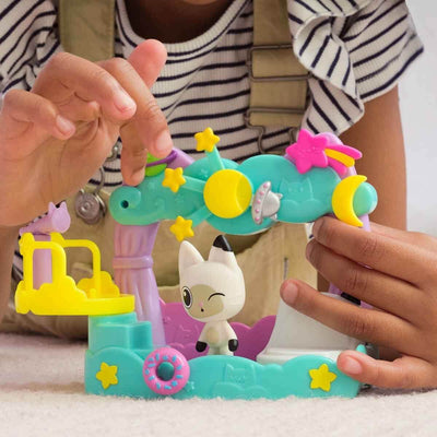 Gabby's Dollhouse Balkon Oyun Seti Pandy Paws Dreamy Lookout - Roket Oyuncak