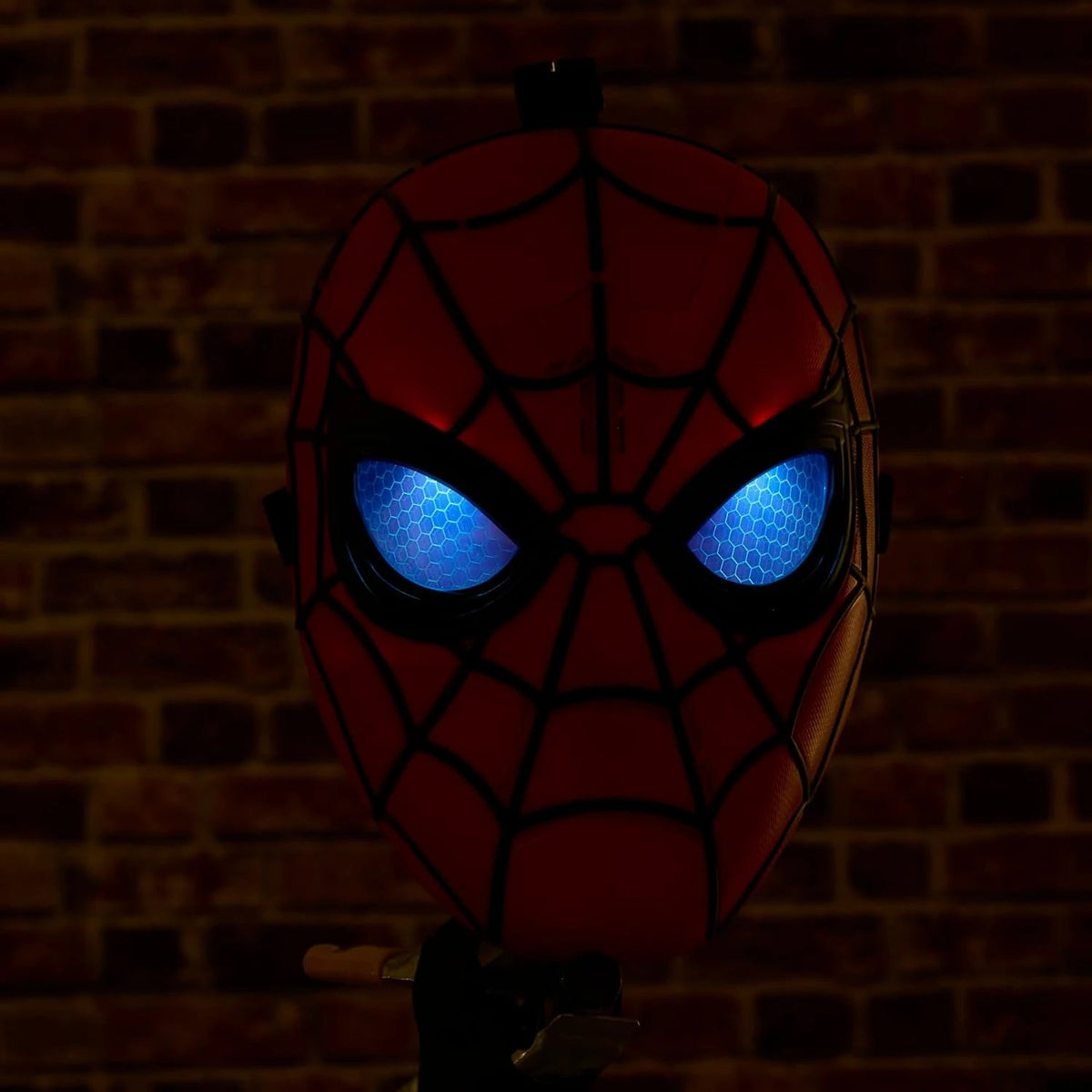 Marvel Spider-Man Wisecrackin’ Glow Işıklı ve Sesli Elektronik Maske