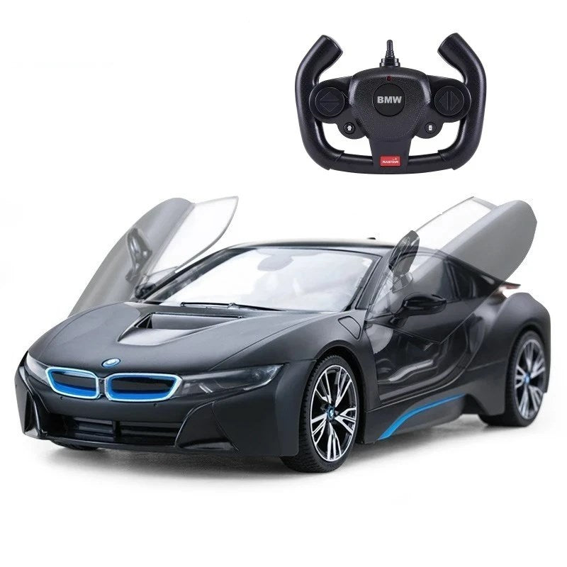 Rastar Bmw i8 Uzaktan Kumandalı Işıklı Araba Siyah ve kumandası ile detaylı görüntü.