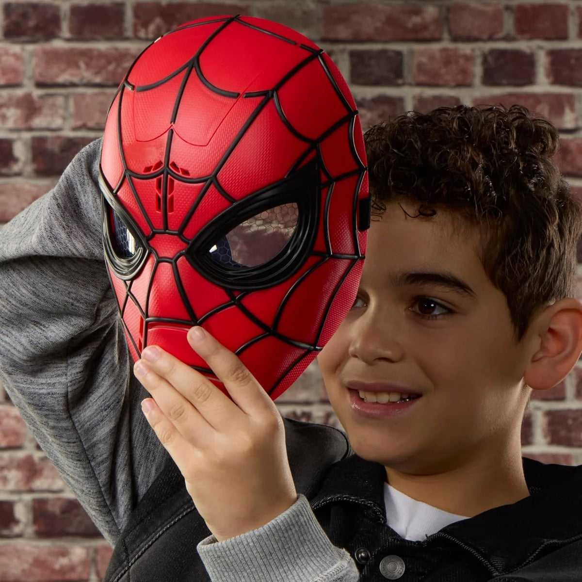 Marvel Spider-Man Wisecrackin’ Glow Işıklı ve Sesli Elektronik Maske