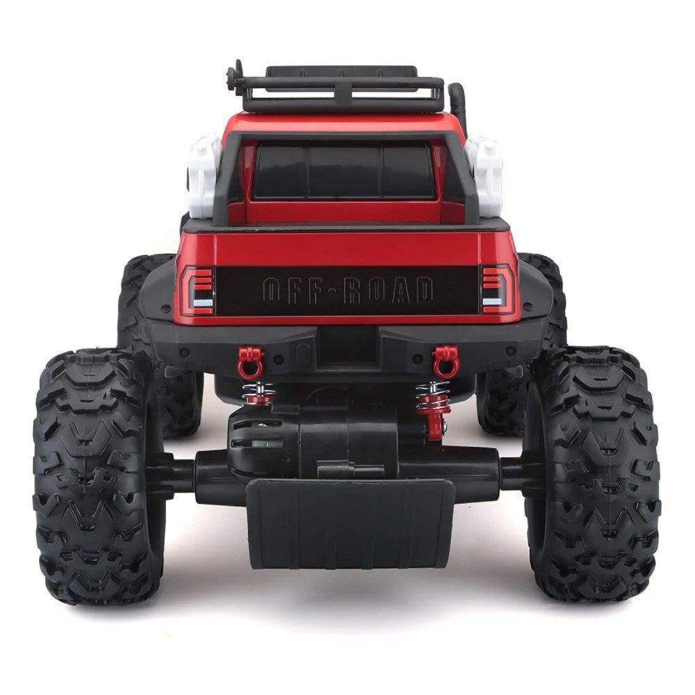 Maisto RC Over Lander Uzaktan Kumandalı Off-Road Araba arkadan görünüm, dayanıklı tekerlekler ve off-road tasarım.