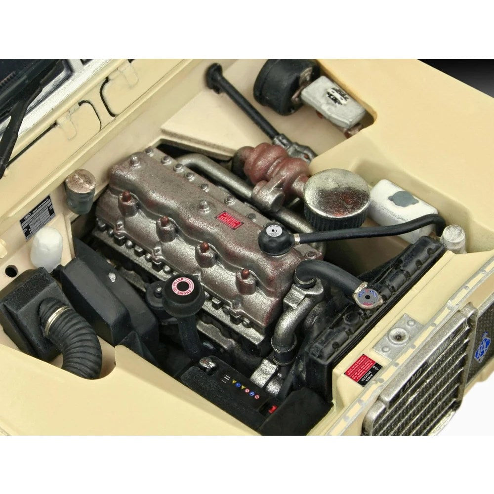 Revell 1:24 Land Rover Series III LWB VBA67056