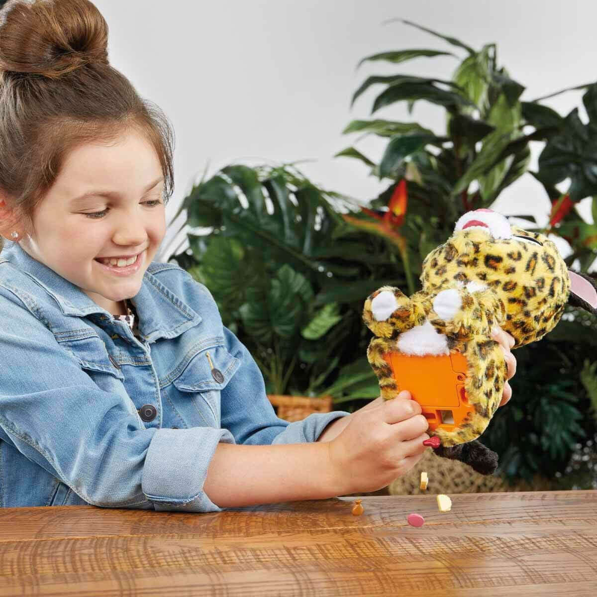 FurReal Minik Vahşi Dostum Leopar Lolly F4394