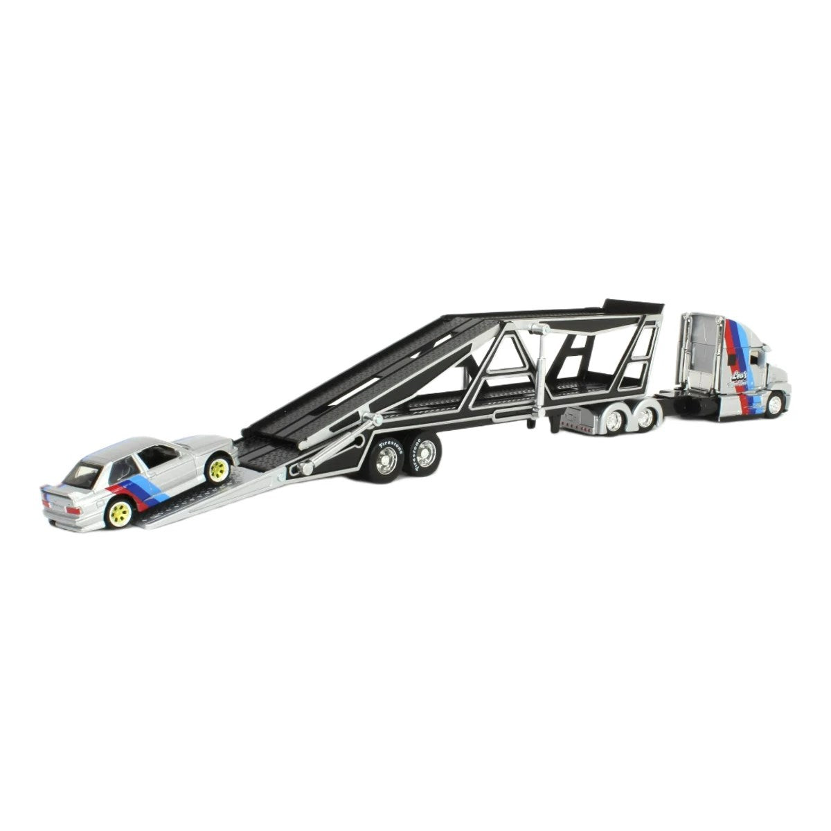 Maisto Design Seri Taşıyıcı Tırlar MACK Anthem & 1988 Bmw M3