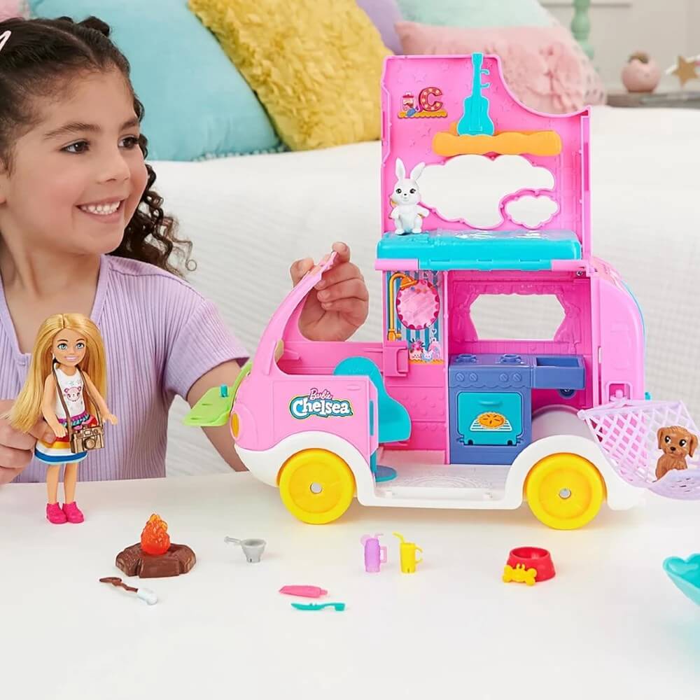 Barbie Chelsea'nin Yeni Karavanı
