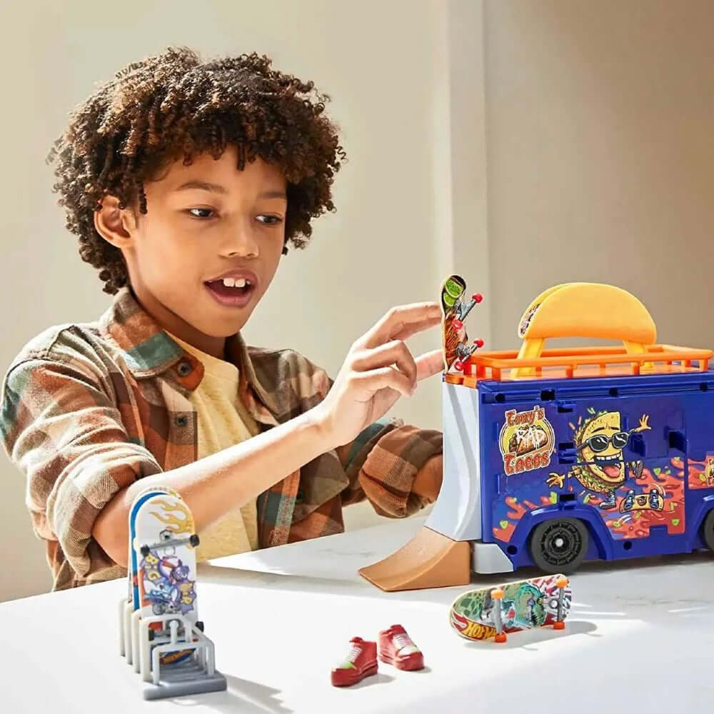 Hot Wheels Skate Taco Arabası Oyun Seti