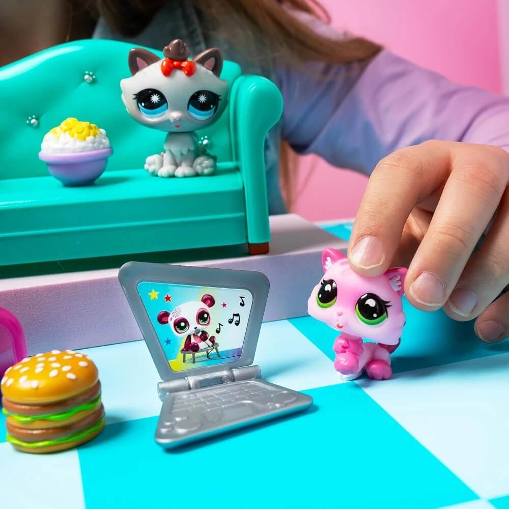 Littlest Pet Shop Minişler Lokanta Oyun Seti