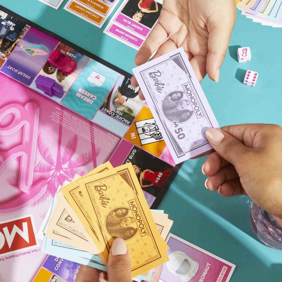 Monopoly Barbie Kutu Oyunu G0038