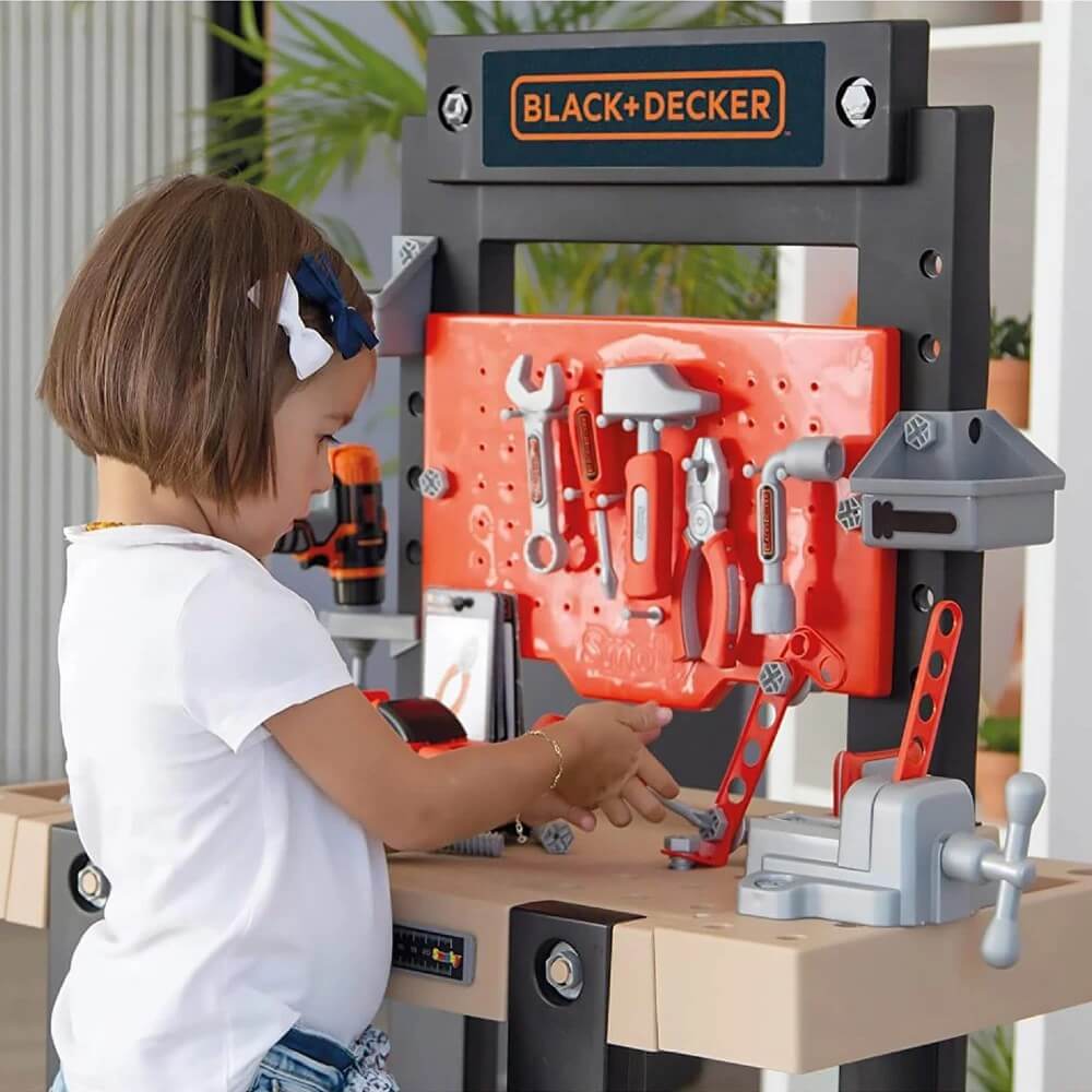 Smoby Black & Decker Bricolo Çalışma Tamir Tezgahı