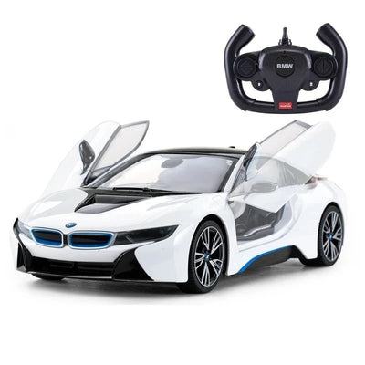 Rastar Bmw i8 Uzaktan Kumandalı Işıklı Araba Beyaz modeli, açık kapıları ve uzaktan kumandasıyla birlikte.