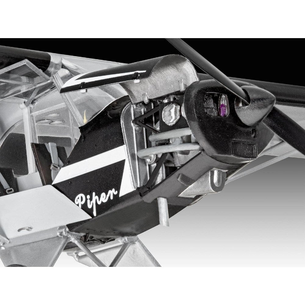 Revell 1:32 Sports Plane VSU03835