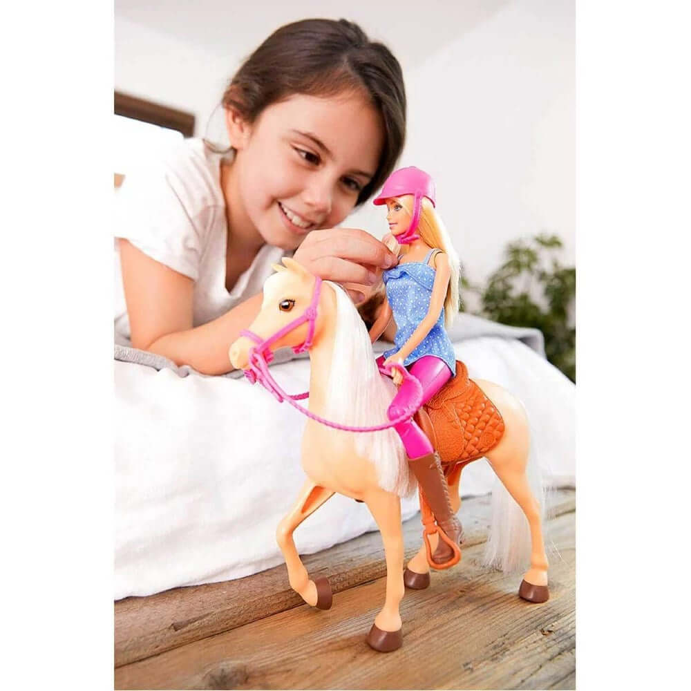 Barbie Bebek ve Güzel Atı Oyun Seti FXH13 - Roket Oyuncak