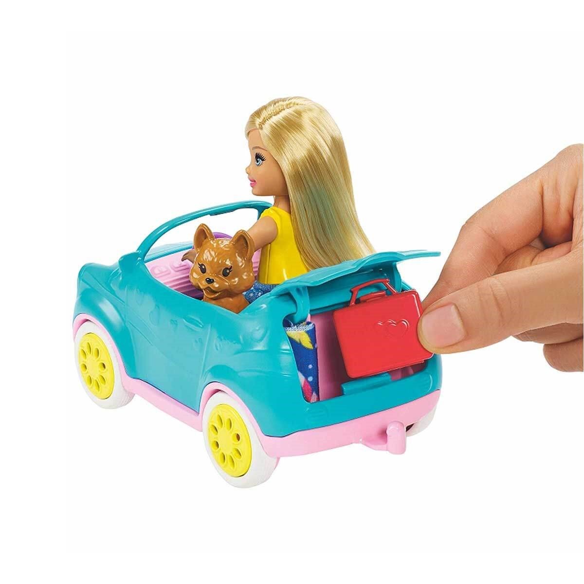 Barbie Chelsea’nin Karavanı 2'si 1 Arada Ayrılabilir Arabalı, 10+ Aksesuarlı ve Köpek Figürlü Kamp Oyun Seti - Roket Oyuncak