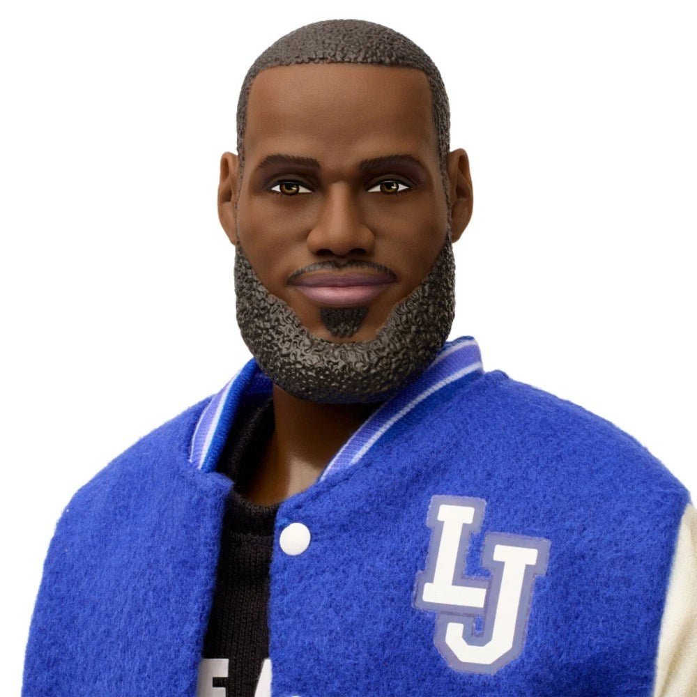 Barbie Signature LeBron James Kenbassadors Koleksiyon Bebek 23 Numara Ceketli, Aksesuarlı ve 33 cm Boyutunda Premium Figür - Roket Oyuncak