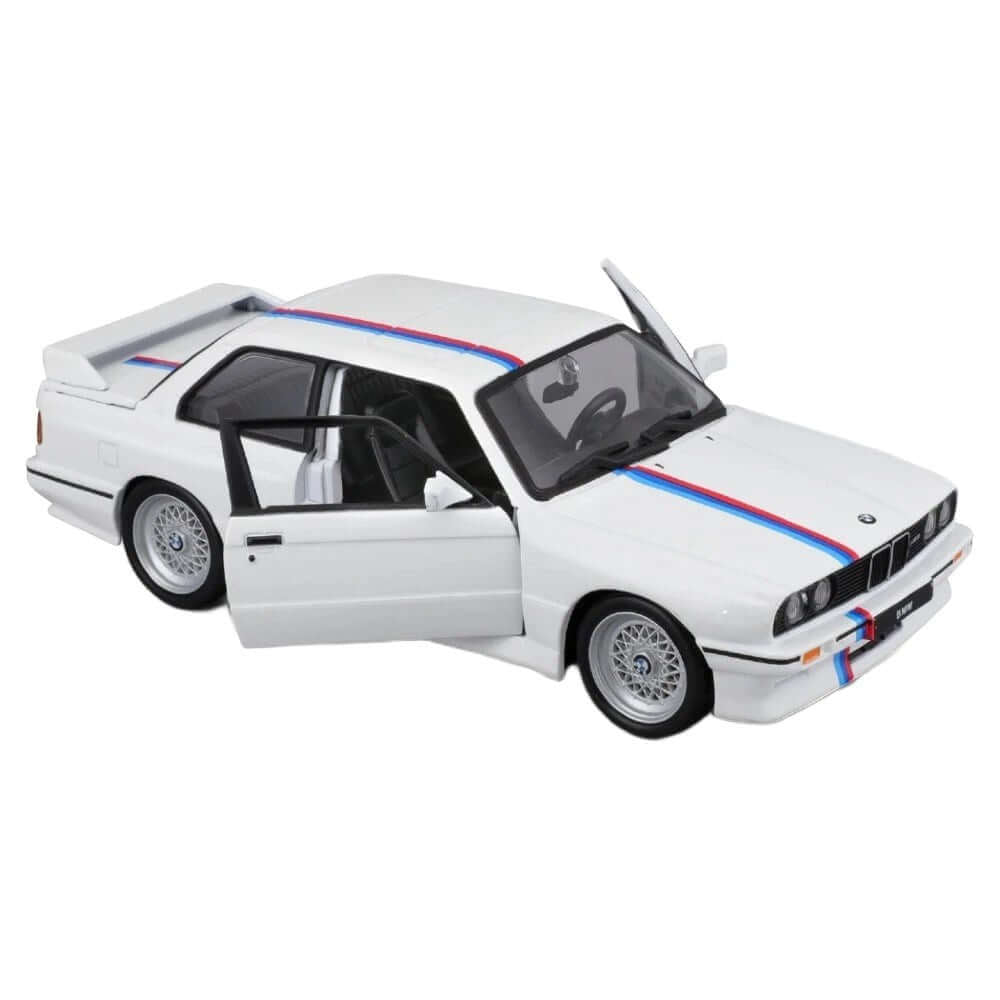 Bburago Model Araç Bmw M3 E30 1988 Beyaz - Roket Oyuncak
