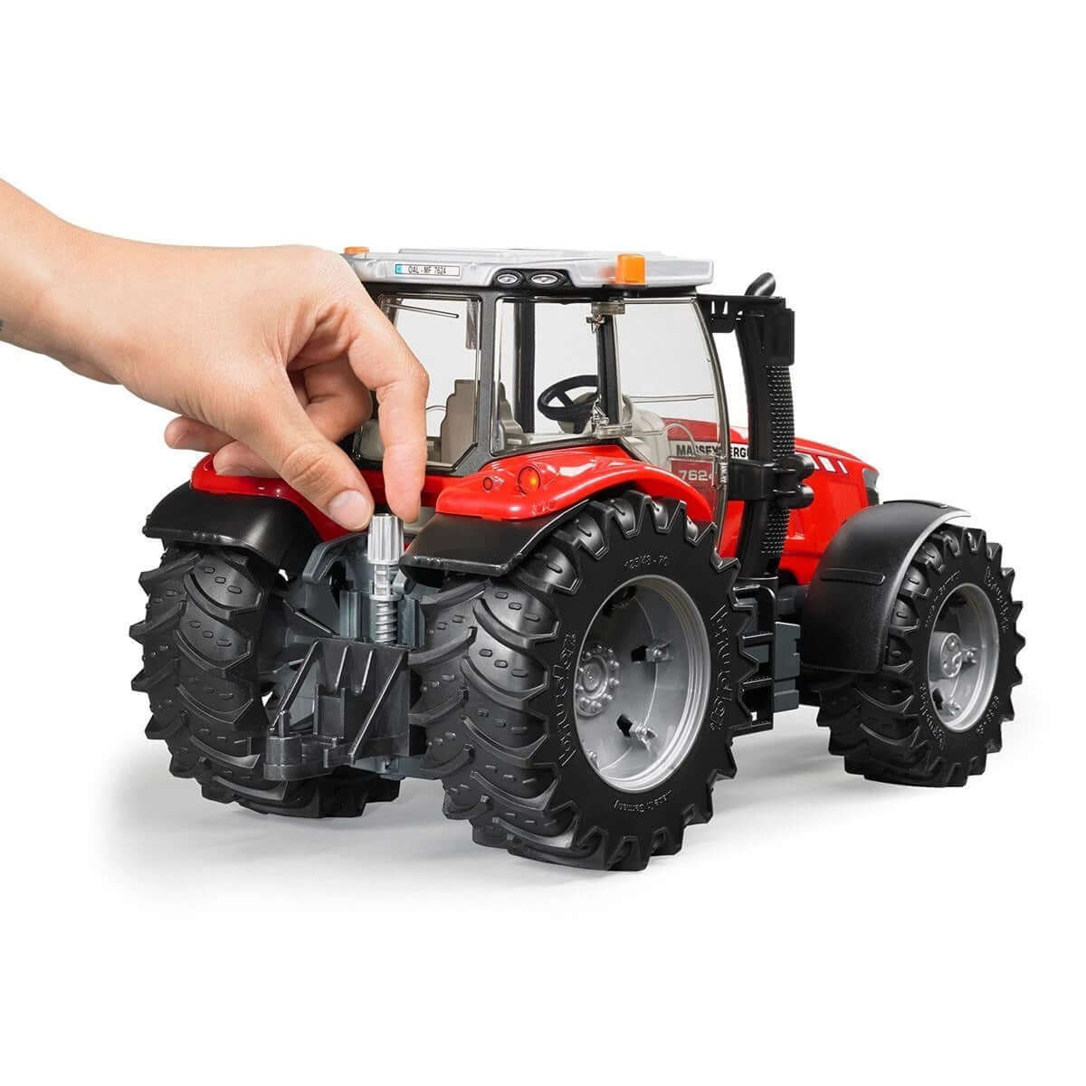 Bruder Massey Ferguson 7624 Traktör BR03046 - Roket Oyuncak