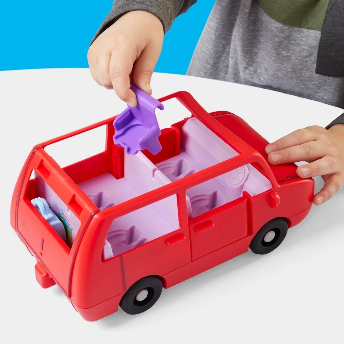 Peppa Pig Peppa Büyük Aile Arabası Oyun Seti