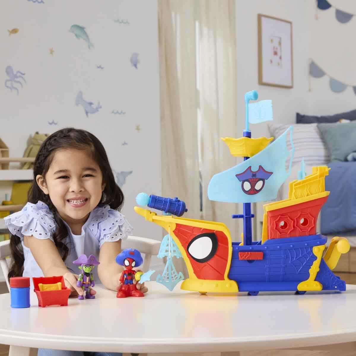 Spidey And His Amazing Friends Webs Korsan Gemisi Oyun Seti