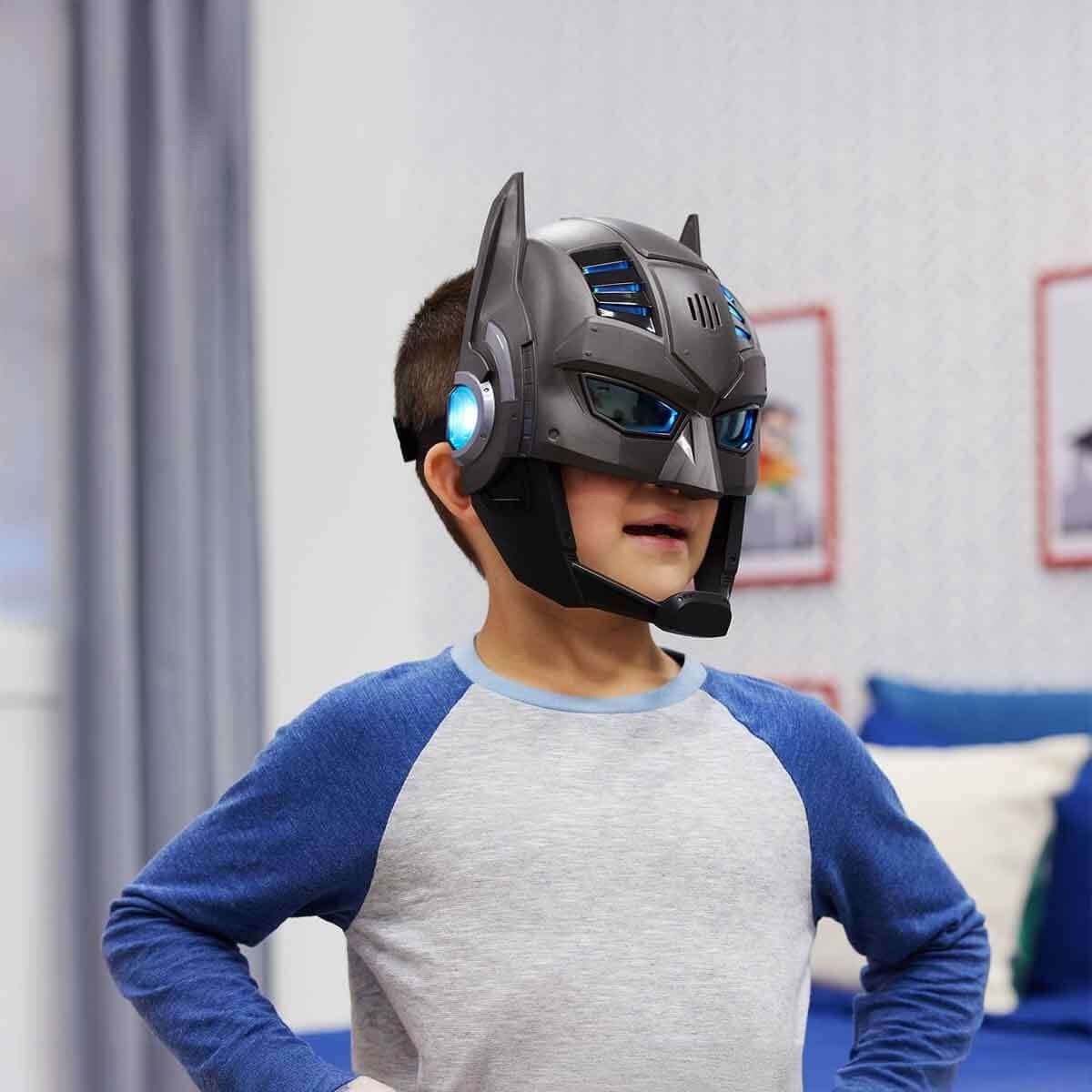DC Comics Sesli ve Işıklı Zırhlı Batman Maskesi 6067474 - Roket Oyuncak