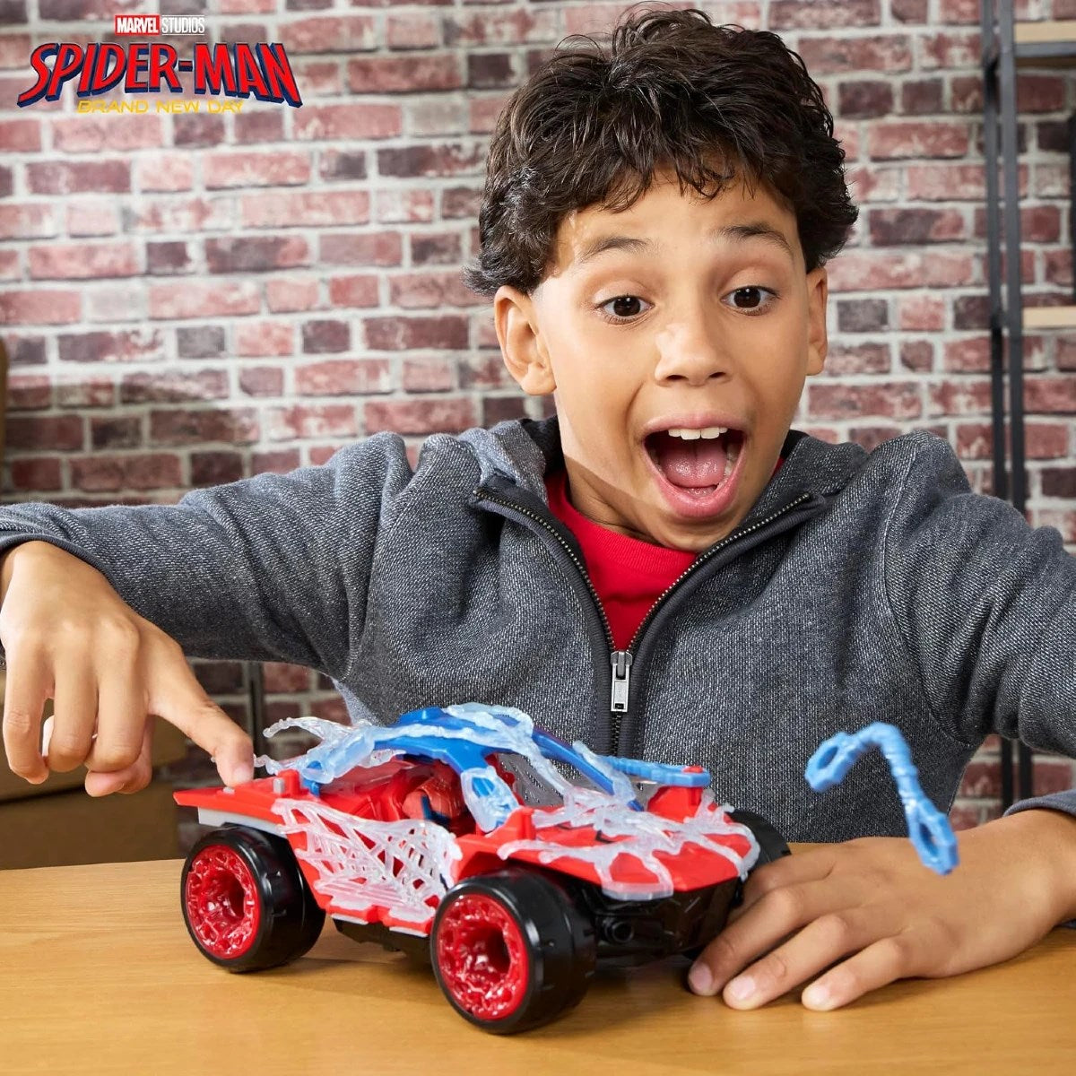 Marvel Spider-Man Ağ Fırlatma Aracı ve Spider-Man Figürü