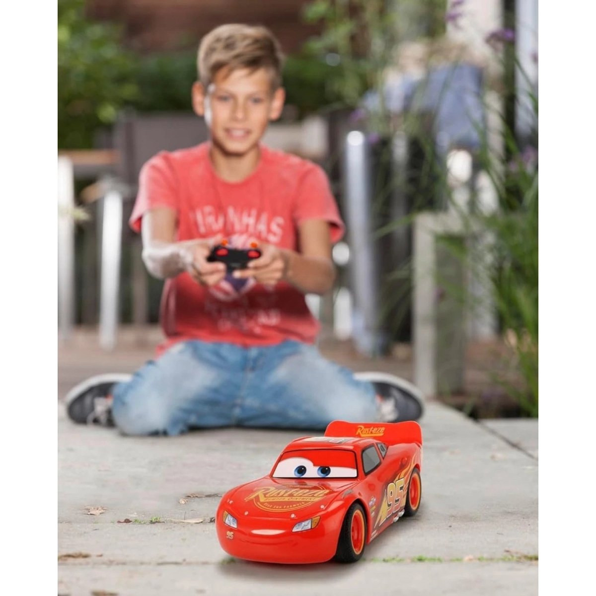 Disney Pixar Cars 3 Şimşek McQueen Turbo Racer Uzaktan Kumandalı Araba - Roket Oyuncak