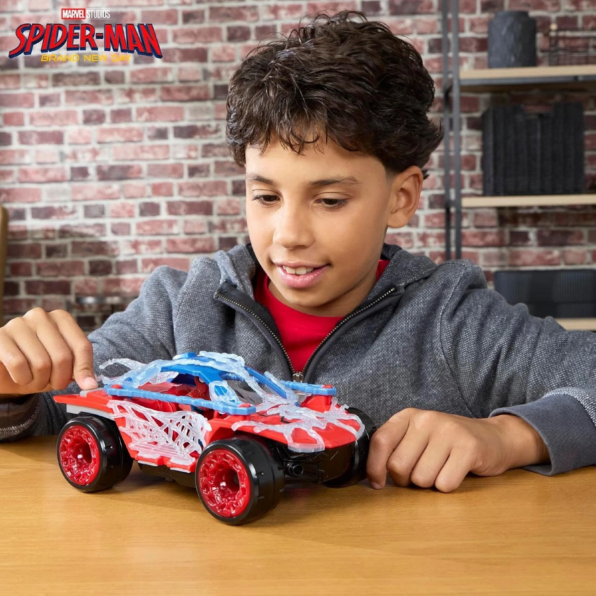 Marvel Spider-Man Ağ Fırlatma Aracı ve Spider-Man Figürü