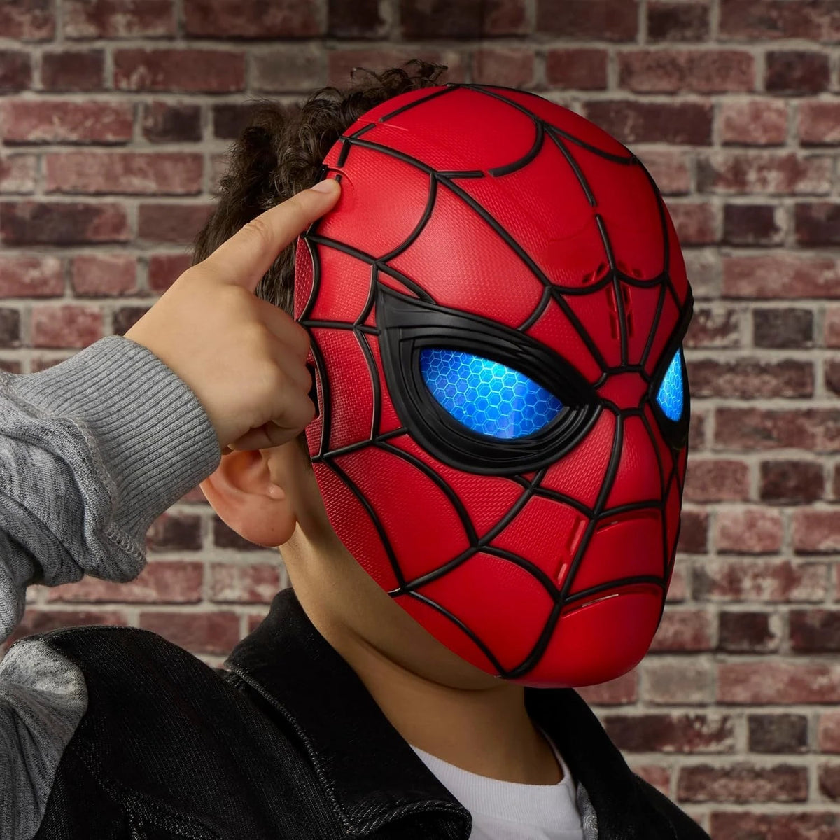 Marvel Spider-Man Wisecrackin’ Glow Işıklı ve Sesli Elektronik Maske