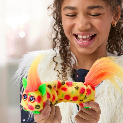 Furby DJ Furblets İnteraktif Peluş Pepp-Oh-Roni - Roket Oyuncak