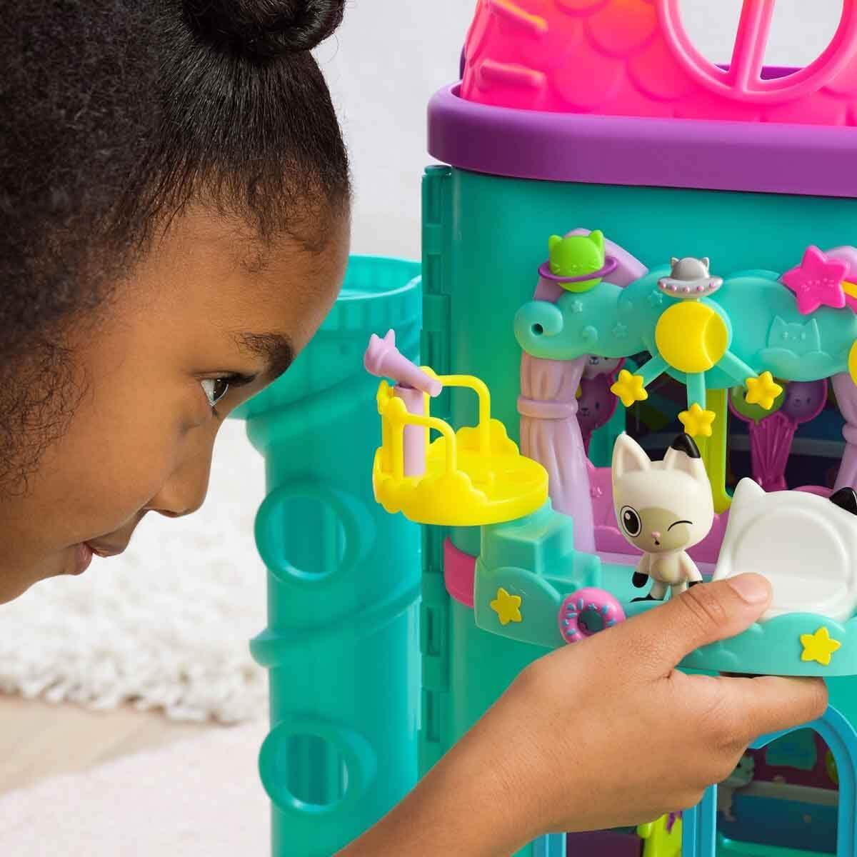 Gabby's Dollhouse Balkon Oyun Seti Pandy Paws Dreamy Lookout - Roket Oyuncak