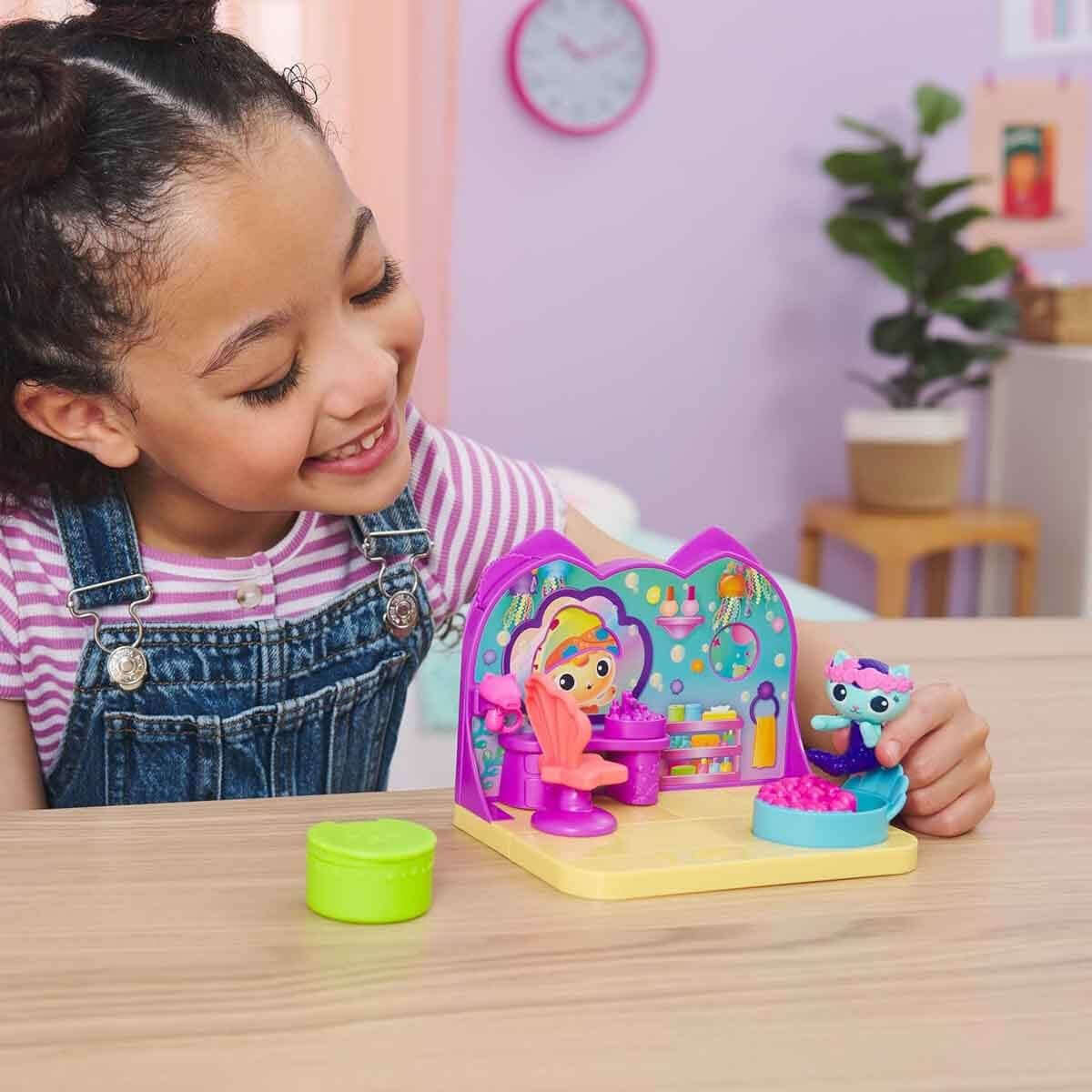 Gabby's Dollhouse Deluxe Oda Oyun Seti Mercat's Seaside - Roket Oyuncak