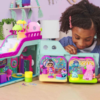 Gabby’s Dollhouse Işıklı Gabby Arkadaşlık Gemisi Oyun Seti - Roket Oyuncak