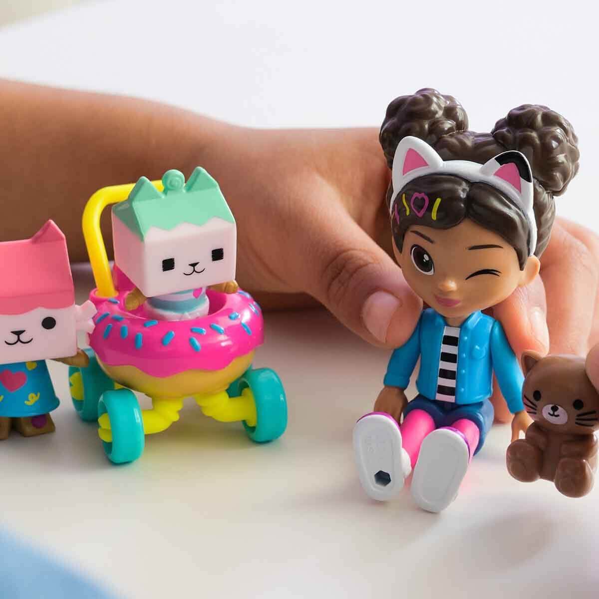 Gabby's Dollhouse Kedi Bakımı Figür Seti - Roket Oyuncak