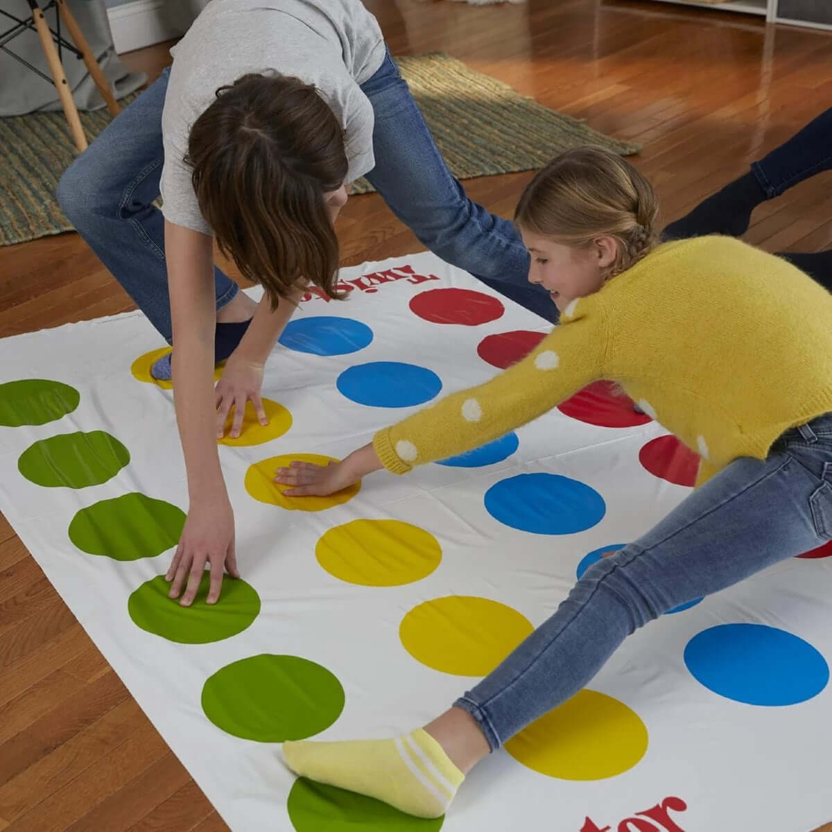 Hasbro Gaming Twister Klasik Oyun - Roket Oyuncak