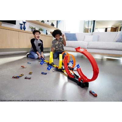 Hot Wheels Çok Çemberli Yarış Oyun Seti 5 Kesintisiz Çemberli, 63 cm Uzayabilir Pistli ve Otomatik Puan Bayraklı Akrobasi Seti - Roket Oyuncak