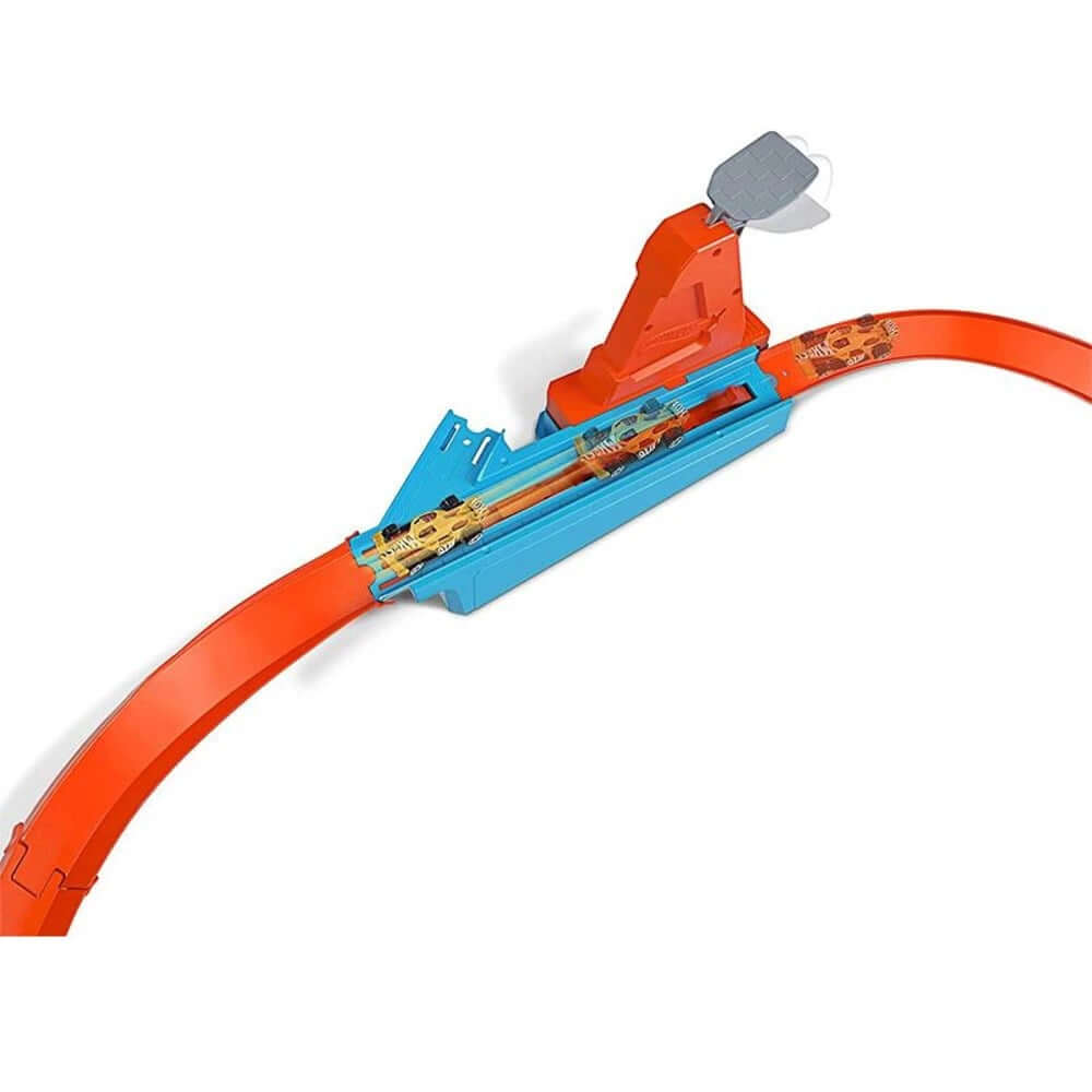 Hot Wheels Şampiyonluk Parkuru Yarış Pisti Rapid Raceway - Roket Oyuncak