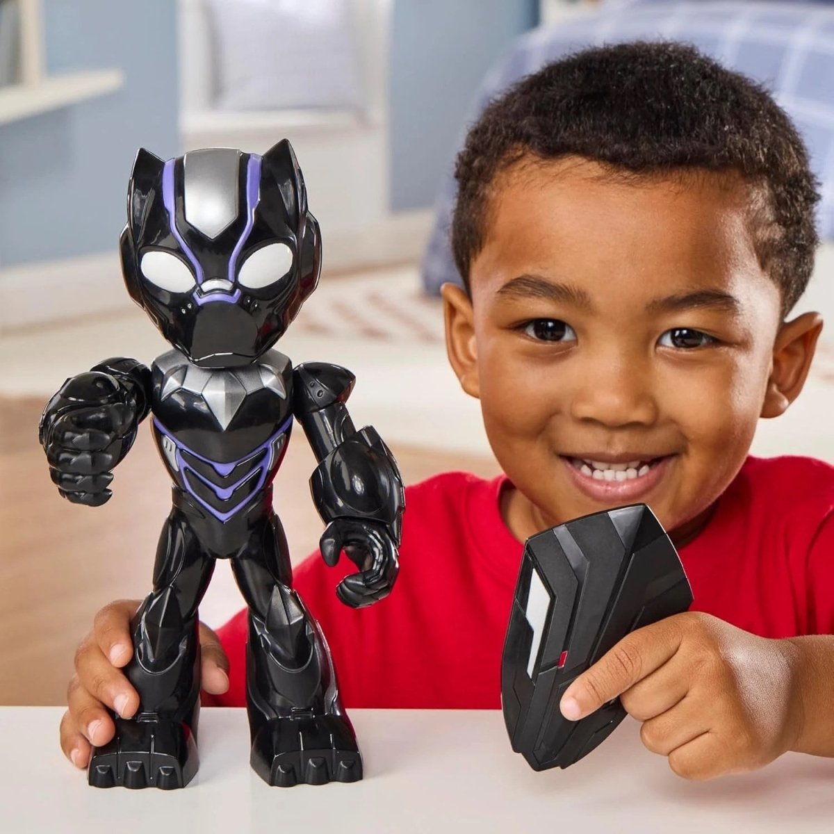 Iron Man and His Awesome Friends Büyük Figür Black Panther G2832 - Roket Oyuncak