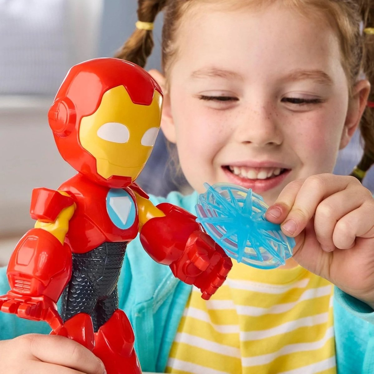 Iron Man and His Awesome Friends Büyük Figür Iron Man G2831 - Roket Oyuncak