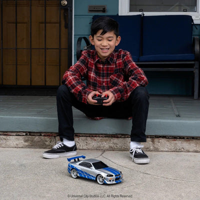 Jada 1:16 Fast & Furious Brian’s Nissan Skyline GT - R Turbo Güçlü USB Şarjlı Uzaktan Kumandalı Araba - Roket Oyuncak