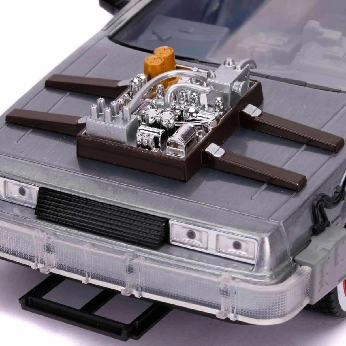Jada 1:24 Geleceğe Dönüş 3 Zaman Makinesi: Işıklı Die - Cast Model Araba (DeLorean) - Roket Oyuncak
