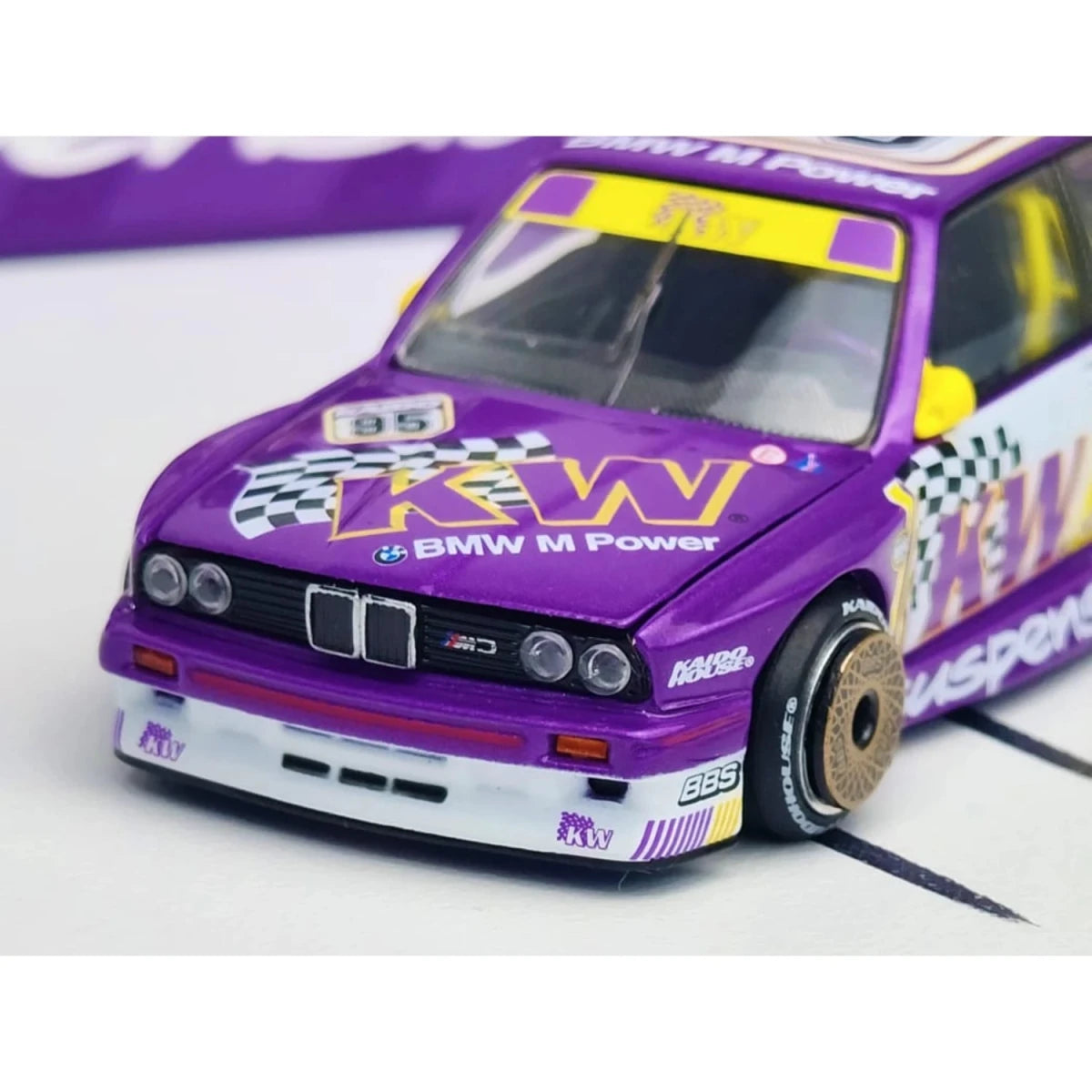 Kaido House x Mini GT BMW E30 M3 Kaido KW V1 - 1:64 Die - cast Model - Roket Oyuncak