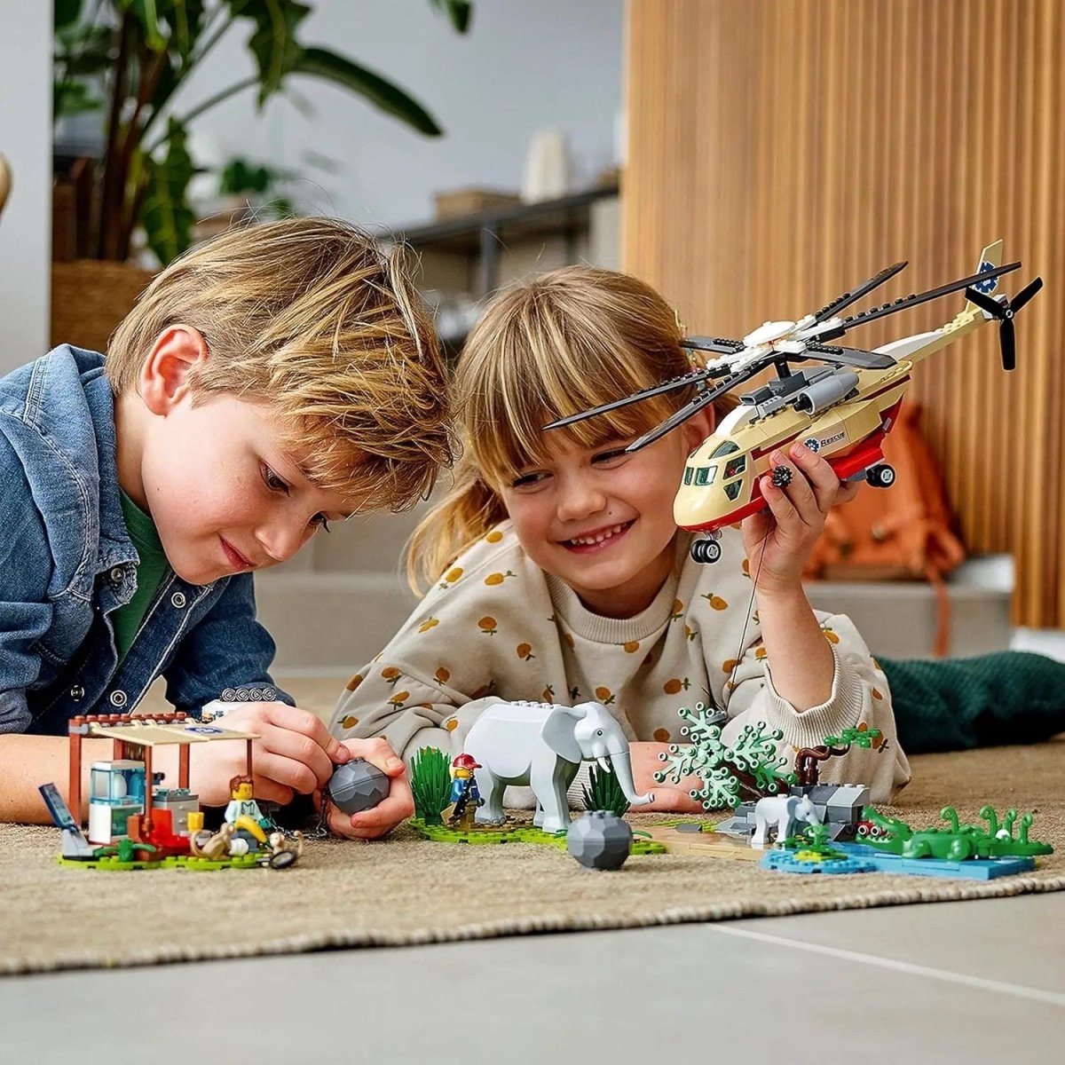 LEGO City Vahşi Hayvan Kurtarma Operasyonu 60302 - Hayvan Seven Çocuklar için Yaratıcı Oyuncak Yapım Seti (525 Parça) - Roket Oyuncak