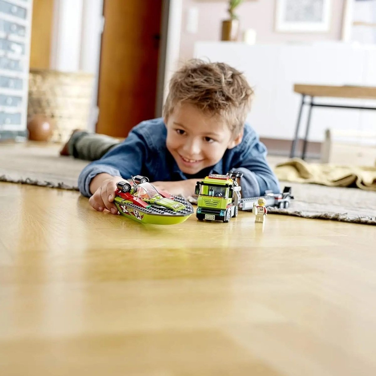 LEGO City Yarış Teknesi Taşıyıcı 60254 - Araçları Seven Çocuklar için Yaratıcı Oyuncak Yapım Seti (238 Parça) - Roket Oyuncak