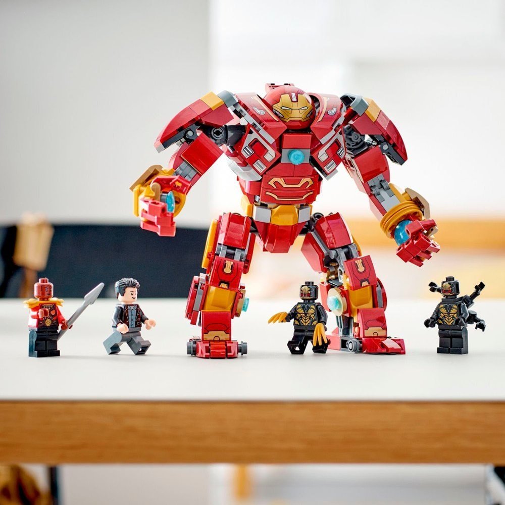 LEGO Marvel Hulkbuster: Wakanda Savaşı 76247 - 8 Yaş ve Üzeri Çocuklar için Robot ve Minifigürler İçeren Yaratıcı Oyuncak Yapım Seti (385 Parça) - Roket Oyuncak