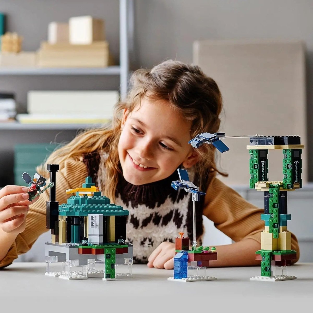 LEGO Minecraft Gökyüzü Kulesi 21173 - Bir Pilot, 2 Uçan Hayalet ve bir Kedi İçeren Eğlenceli Uçan Adalar Oyuncak Yapım Seti (565 Parça) - Roket Oyuncak