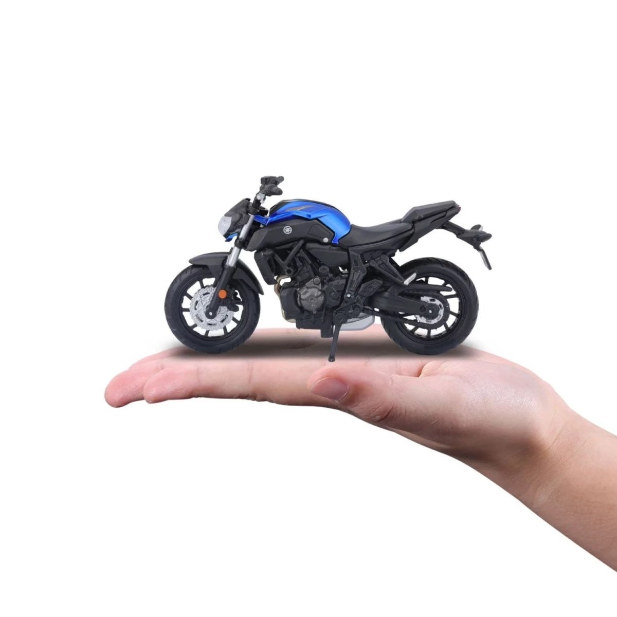 Maisto Special Edition Yamaha MT - 07 2018 1:18 Ölçekli, Die - Cast Motosiklet Metal Gövdeli, Detaylı İşçilik ve Sergileme Standlı Koleksiyonluk Model - Roket Oyuncak
