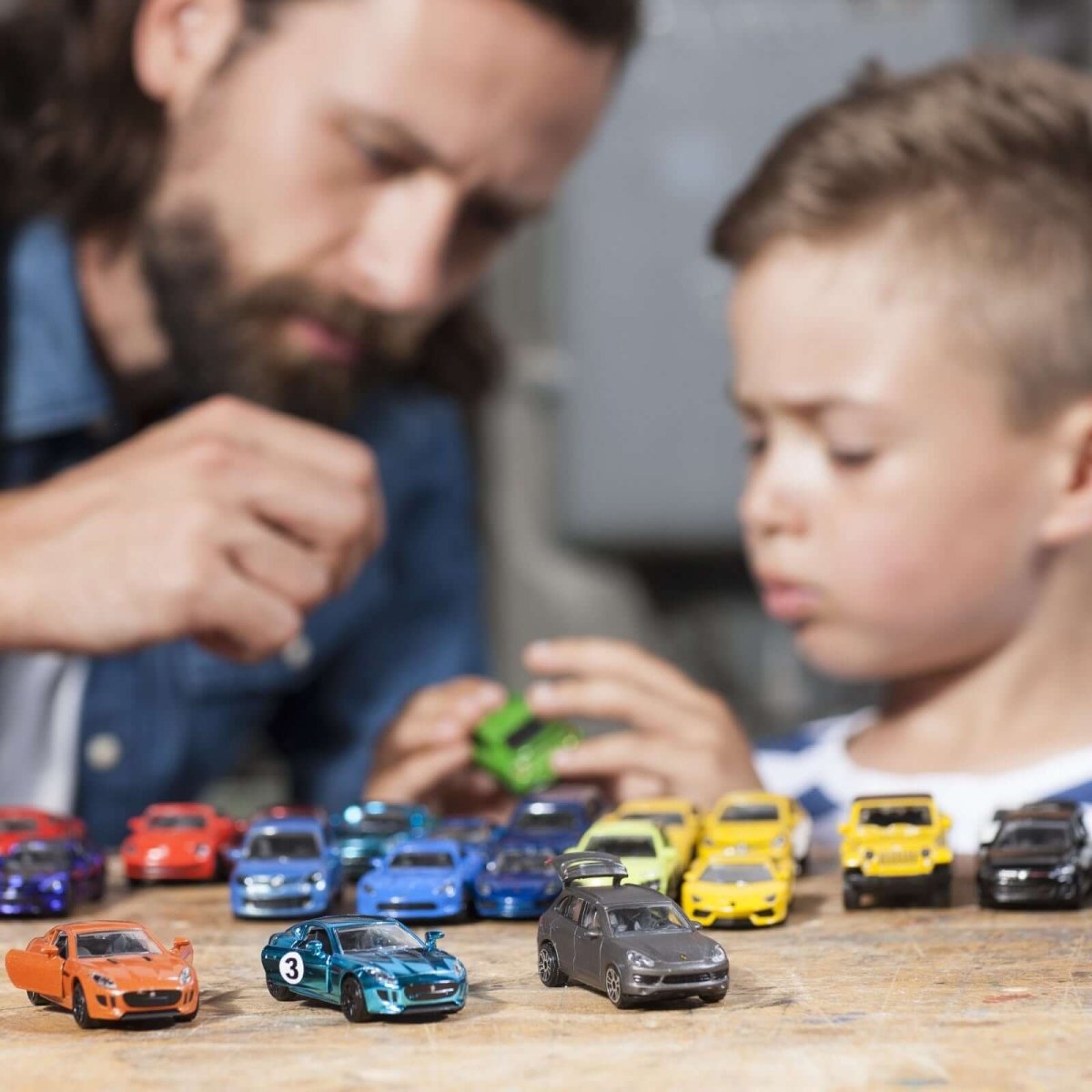 Majorette Premium Arabalar 214I - 1 Nissan Z - Roket Oyuncak