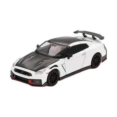 Mini GT Nissan GT R Nismo R35 2024 Brilliant White MGT01045 - Roket Oyuncak