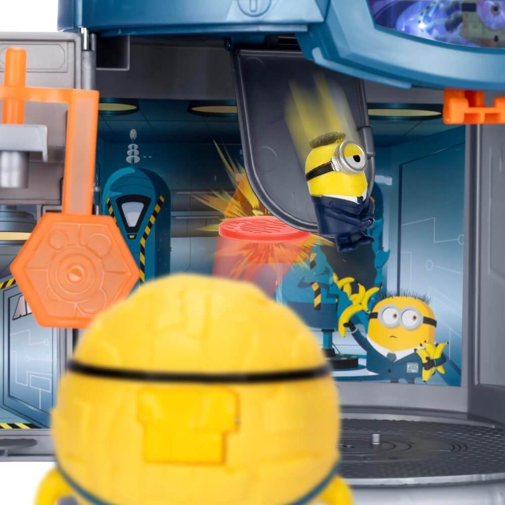 Minions Dönüşen Sürpriz Oyun Seti Sesli ve Işıklı - Roket Oyuncak